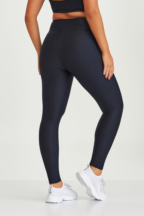 LEGGING TEXTURIZADA COM BRILHO E SILK PRETA