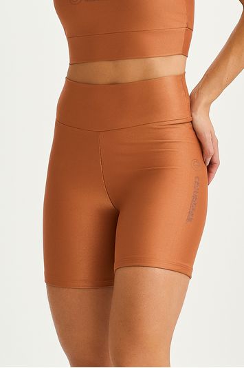 SHORT TEXTURIZADO COM SILK MARROM CONHAQUE