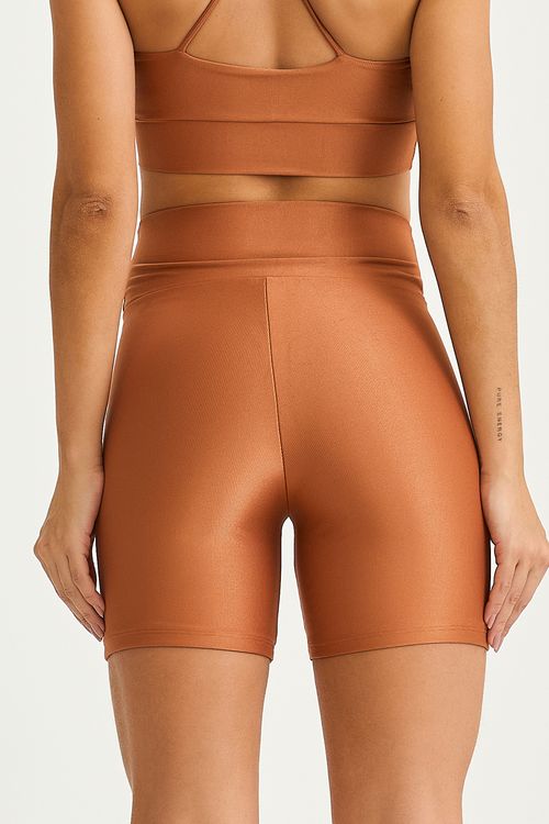 SHORT TEXTURIZADO COM SILK MARROM CONHAQUE