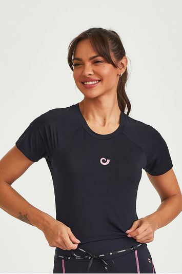 BLUSA NT COM DETALHES DE TRANCADO NAS COSTAS PRETO