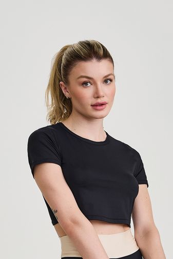 BLUSA CURTA NT COM ABERTURA NAS COSTAS PRETA