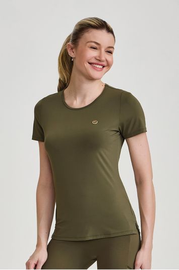 BLUSA UV COM ABERTURA NA BARRA  VERDE CIDREIRA
