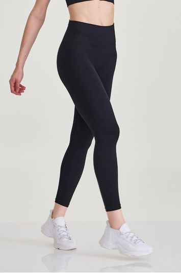 LEGGING SEM COSTURA CANELADA  PRETO