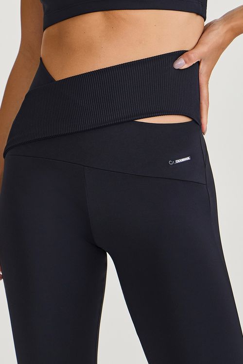 LEGGING NAKAY EMPINA BUMBUM COM CANELADO PRETA