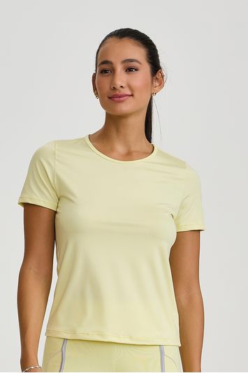BLUSA UV DRY COM LOGO NA MANGA  AMARELO MANTEIGA