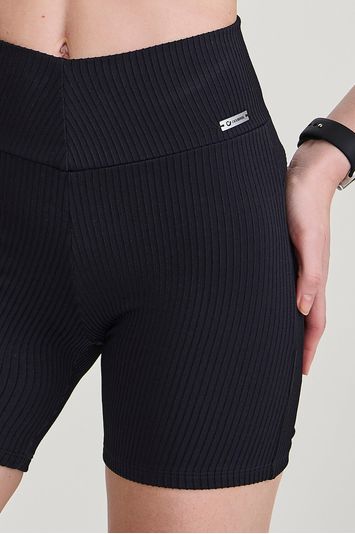 SHORT CURTO CANELADO EMPINA BUMBUM  PRETO