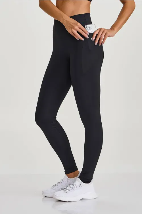 LEGGING MAXXI COM BOLSO NA LATERAL PRETA