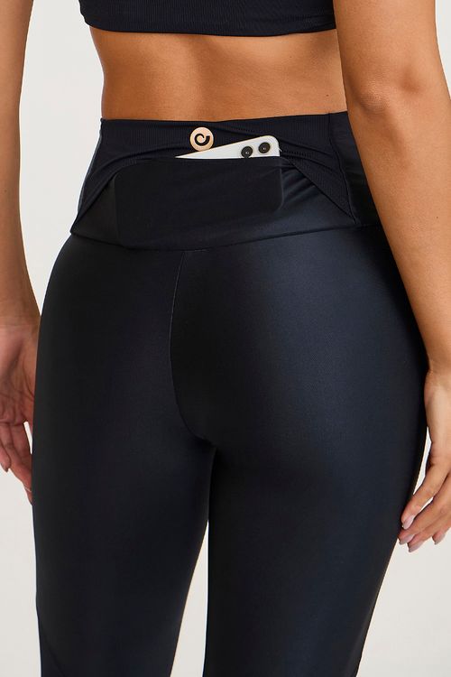 LEGGING ATLETIKA COM DETALHE TEXTURA PRETO
