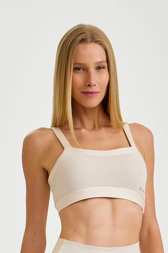 TOP PRO COM BRILHO OFF WHITE