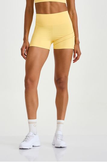 MINI SHORT NY LOGO CÓS AMARELO PÓLEN