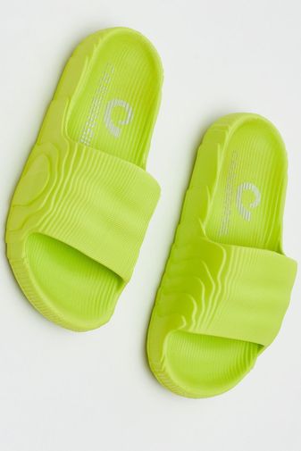 CHINELO SLIDE TEXTURIZADO VERDE CITRUS