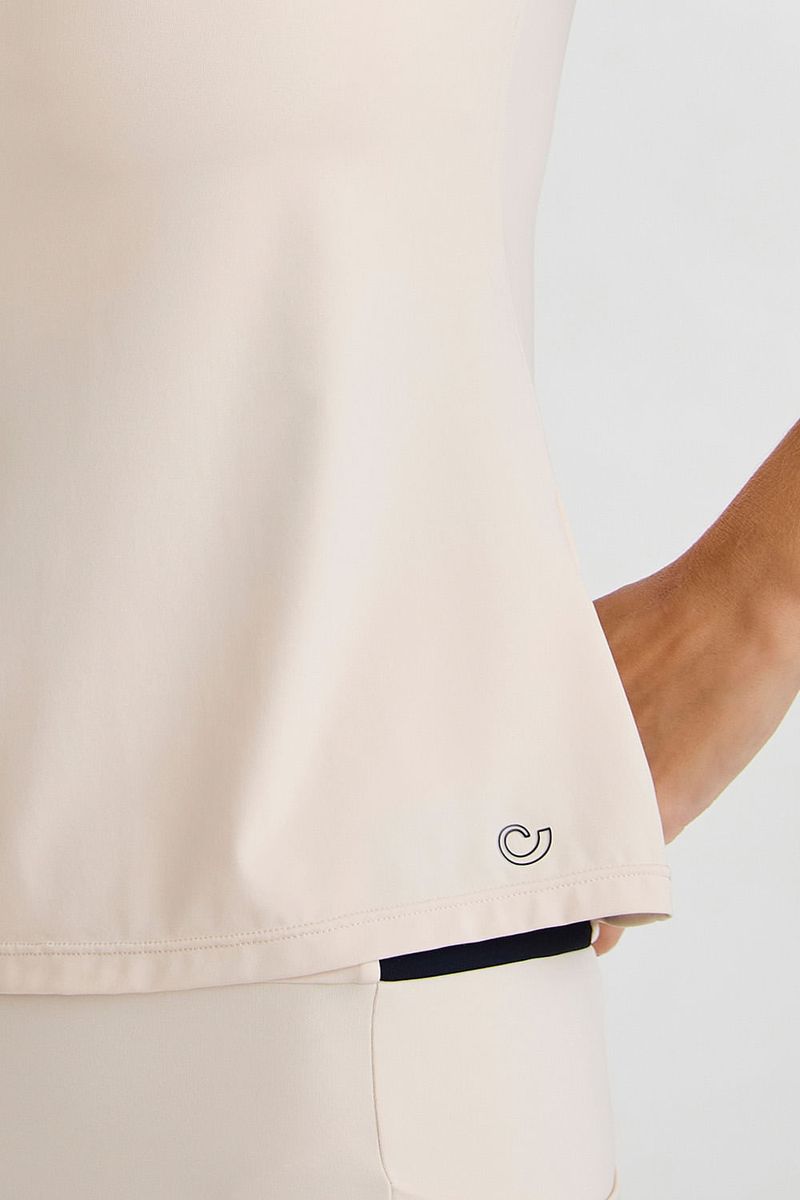 blusa-fitness-basica-com-proteçao-uv-off-white-detalhe-frente_06.jpg