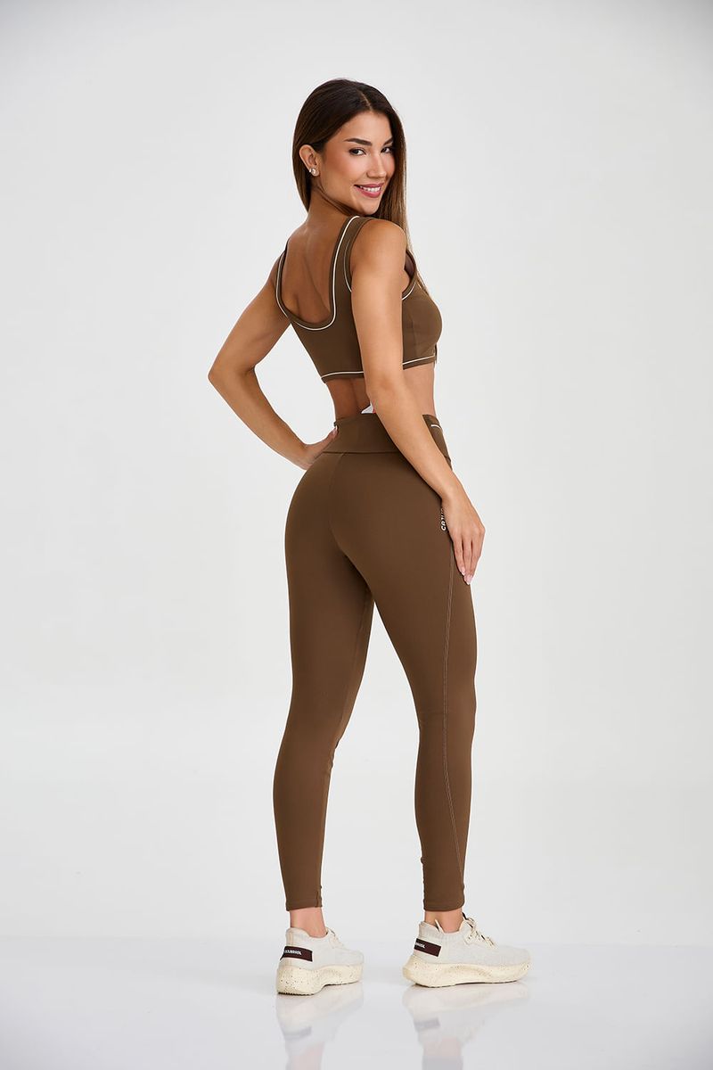 top-fitness-com-bojo-removivel-e-compressao-marrom-costas_02.jpg
