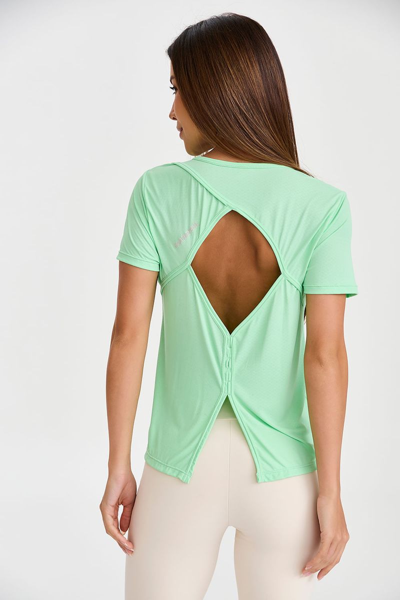 blusa-esportiva-tecido-leve-verde-menta-foco-costas_03.jpg