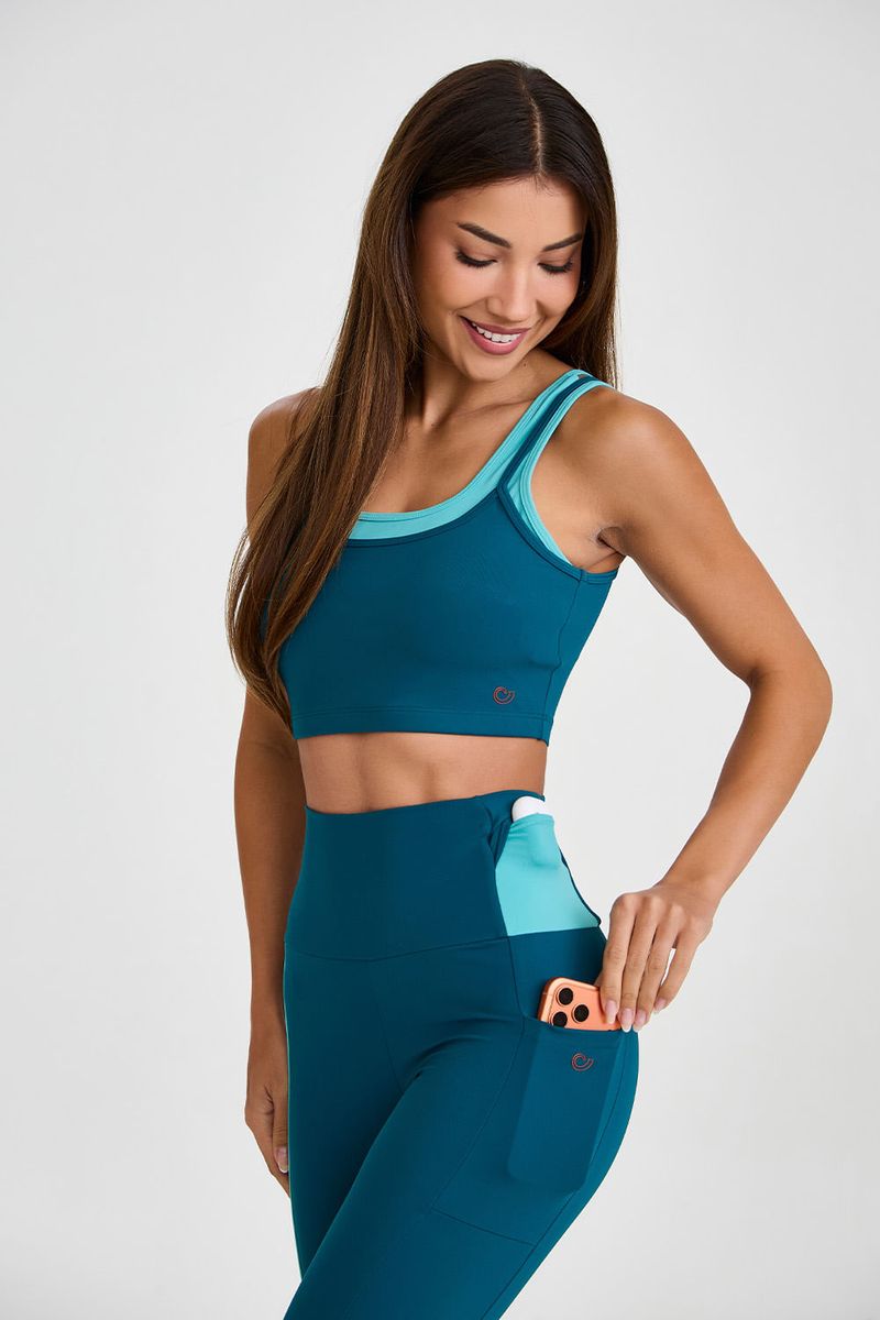 legging-fitness-com-compressao-e-bolsos-verde-foco-lateral_06.jpg