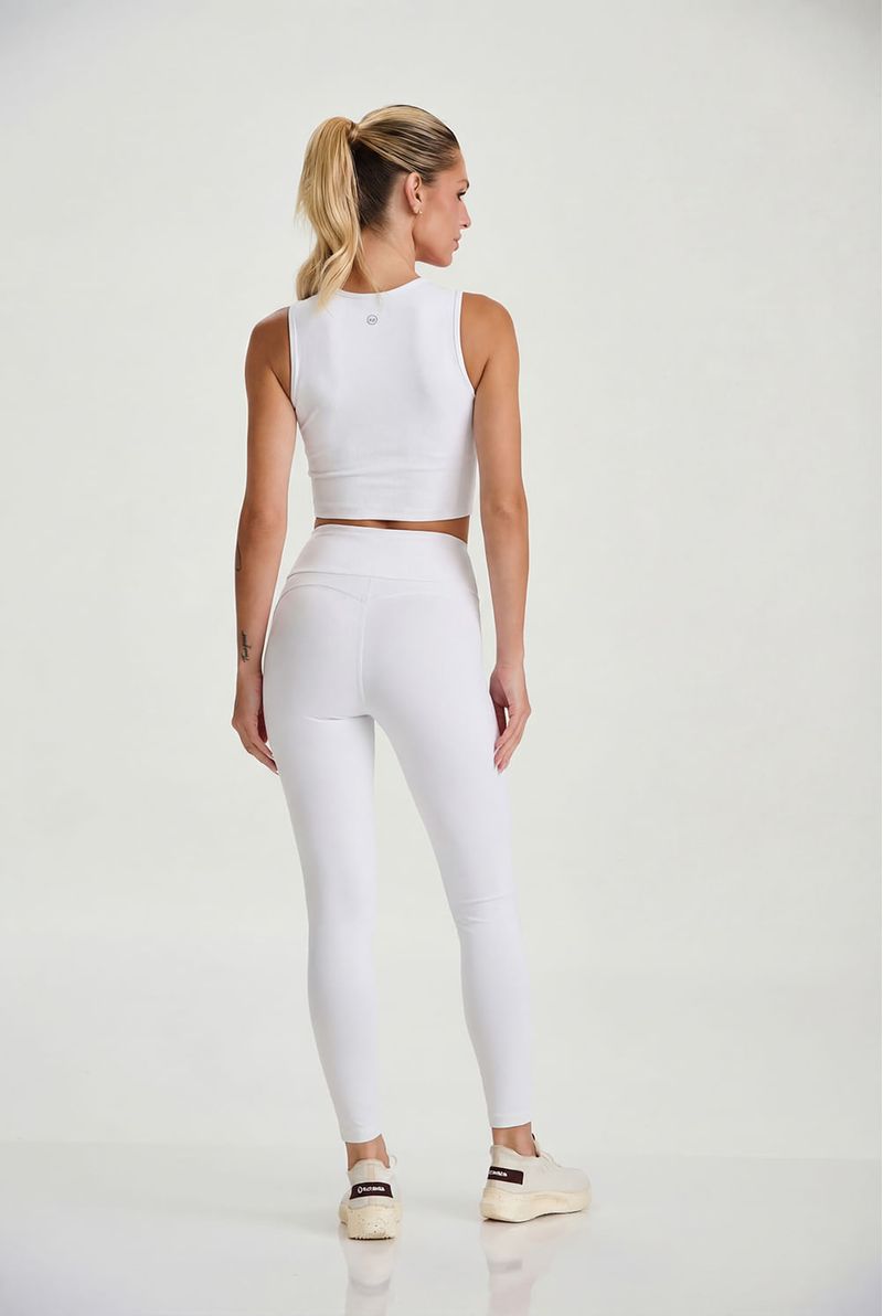legging-fitness-com-alta-compressao-e-proteçao-solar-branca-costas_03.jpg